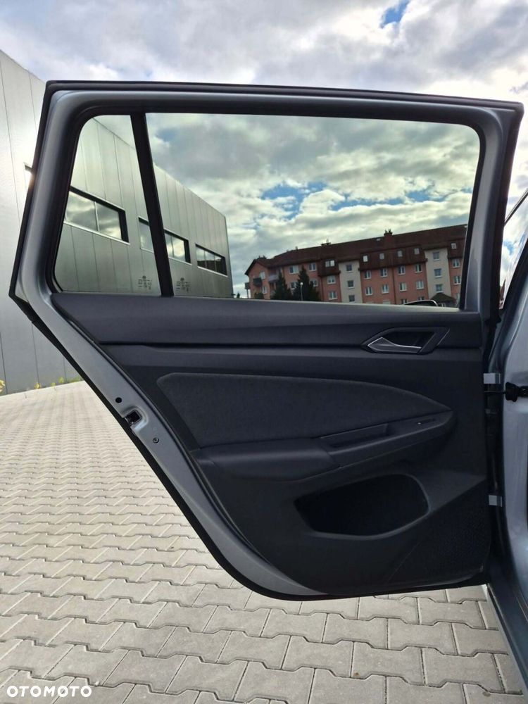 Volkswagen Golf Variant - 23
