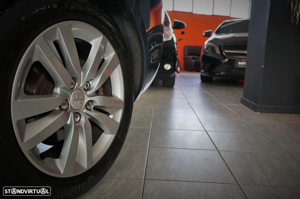 Peugeot 308 SW 1.6 BlueHDi Active - 27