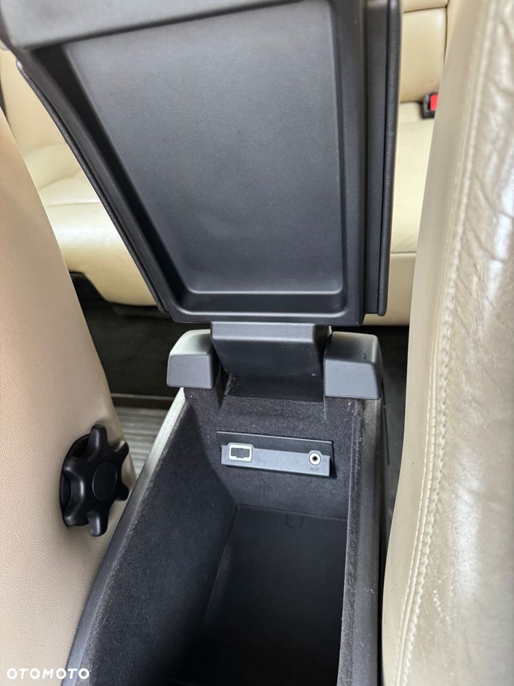 Volvo V70 2.0D Summum - 25