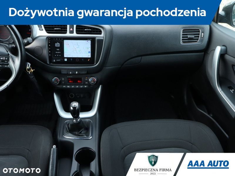 Kia Ceed - 10