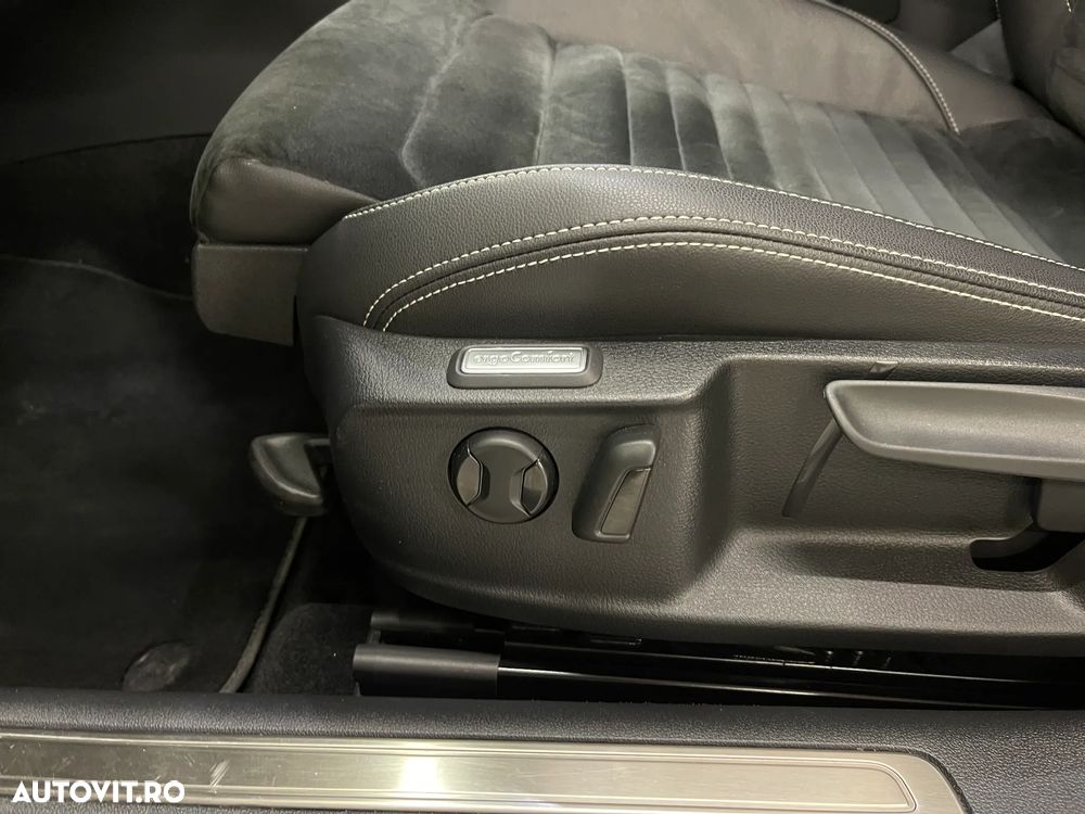Volkswagen Passat 2.0 TDI DSG Highline - 20