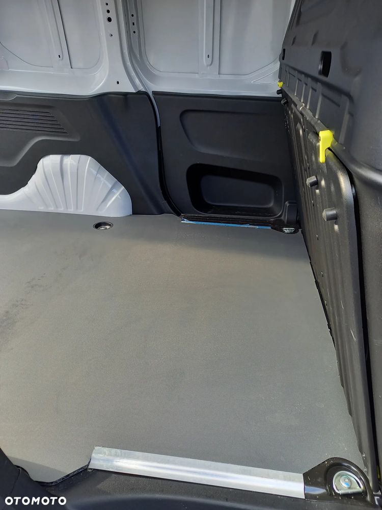 Toyota PROACE CITY - 12