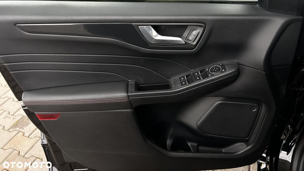Ford Kuga - 9