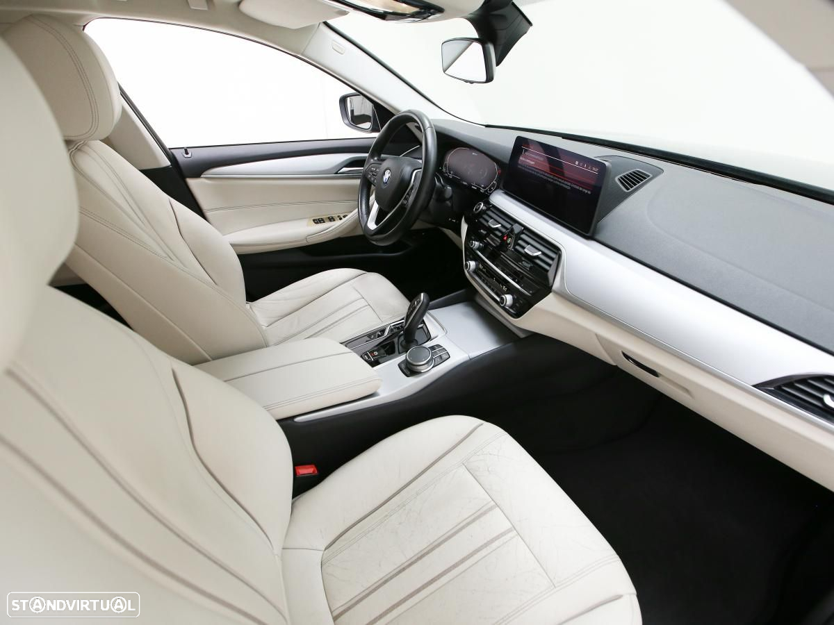 BMW 530 e - 7