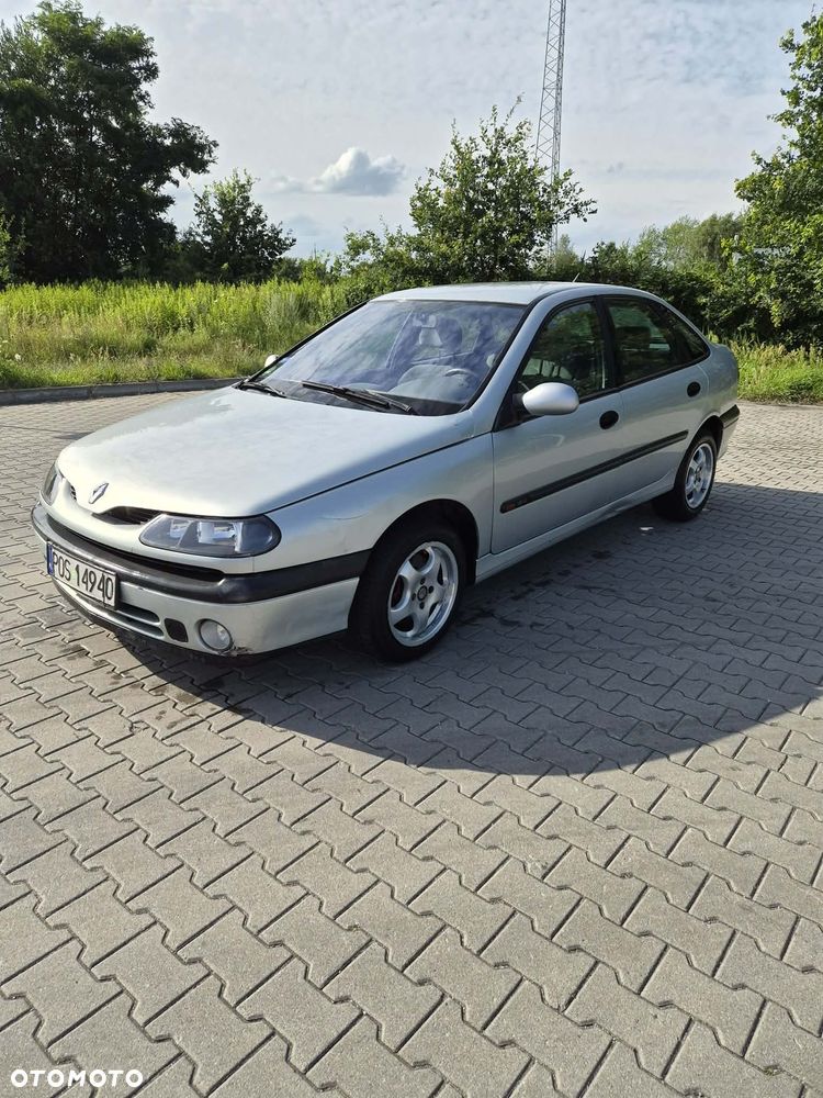 Renault Laguna 1.6 Concorde - 12