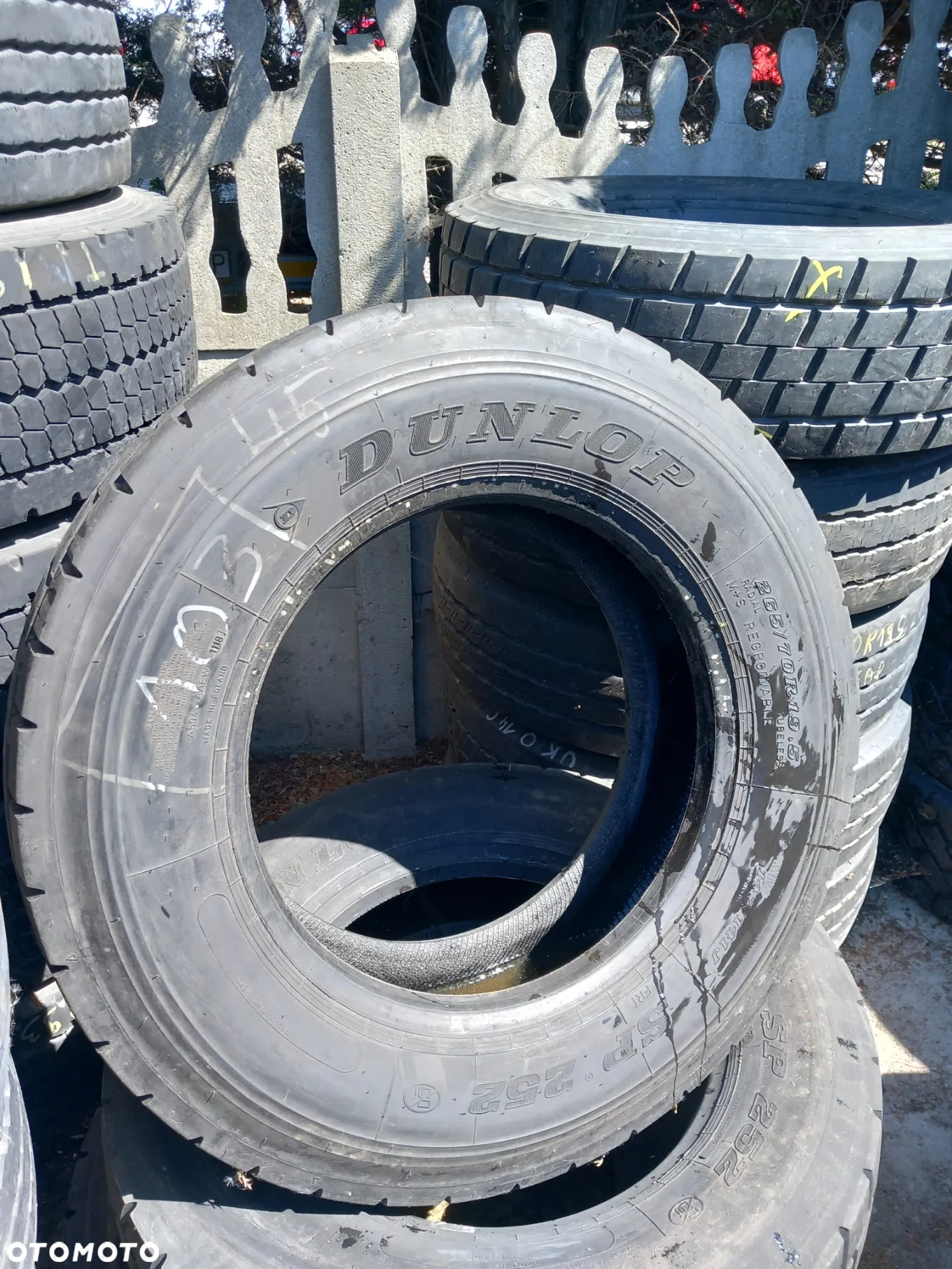 DUNLOP 265/70R19,5 - 6