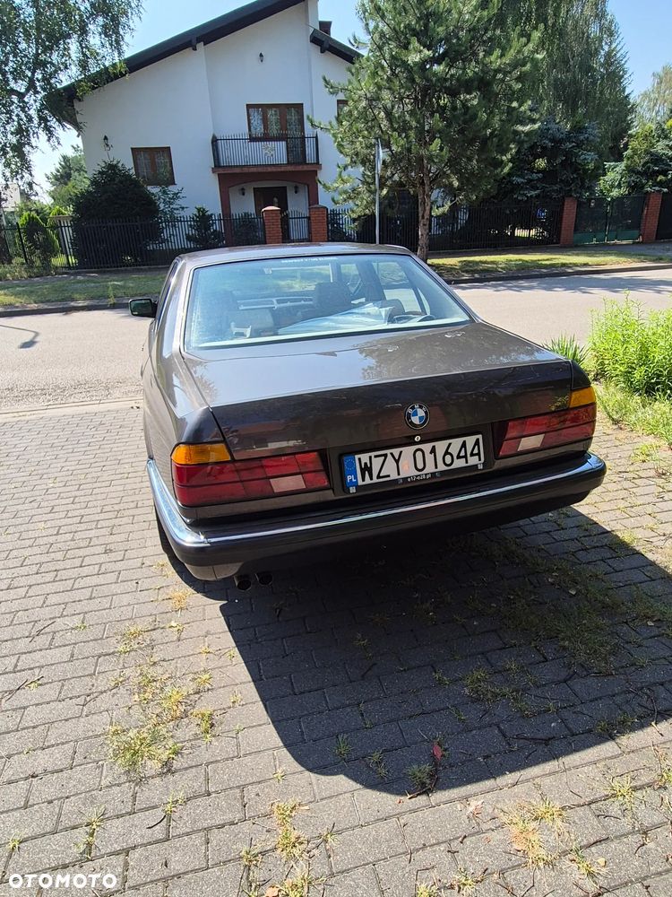 BMW Seria 7 730i - 17