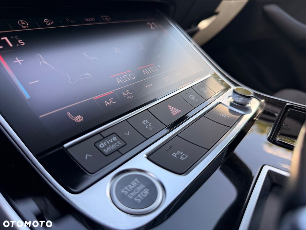 Audi Q8 55 TFSI mHEV Quattro Tiptronic - 27