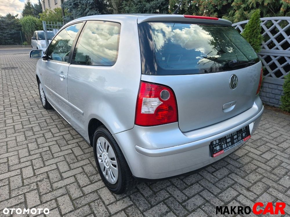 Volkswagen Polo - 2