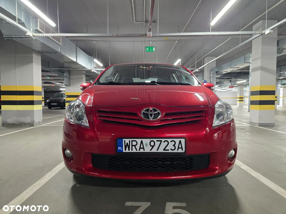 Toyota Auris 1.6 Premium - 2