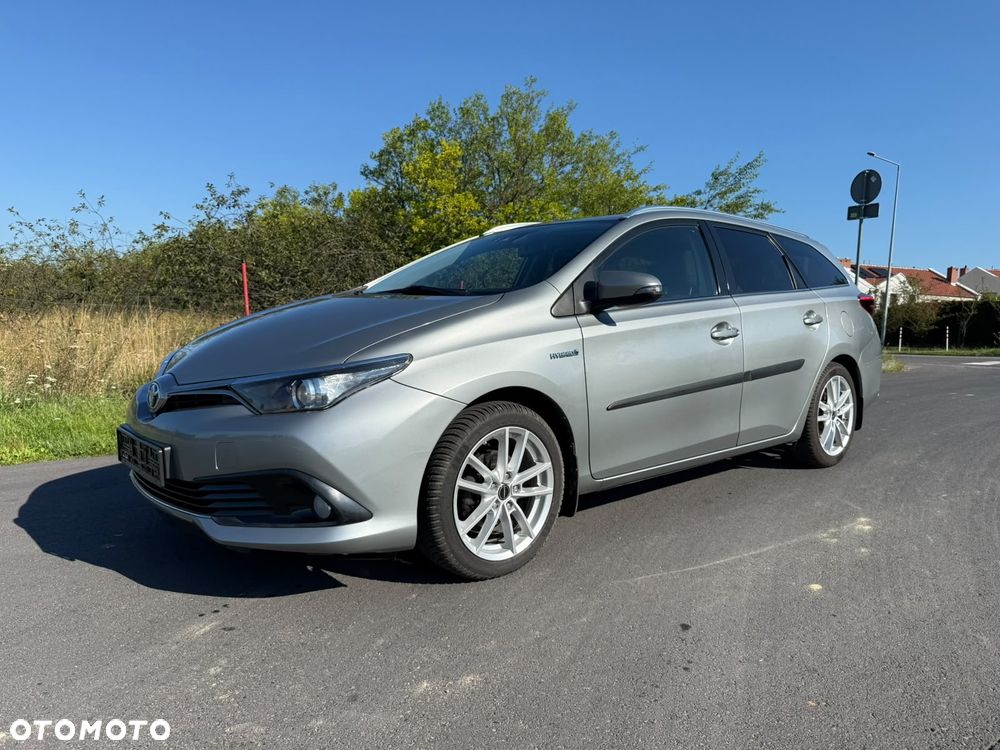 Toyota Auris 1.8 HSD Luna - 25