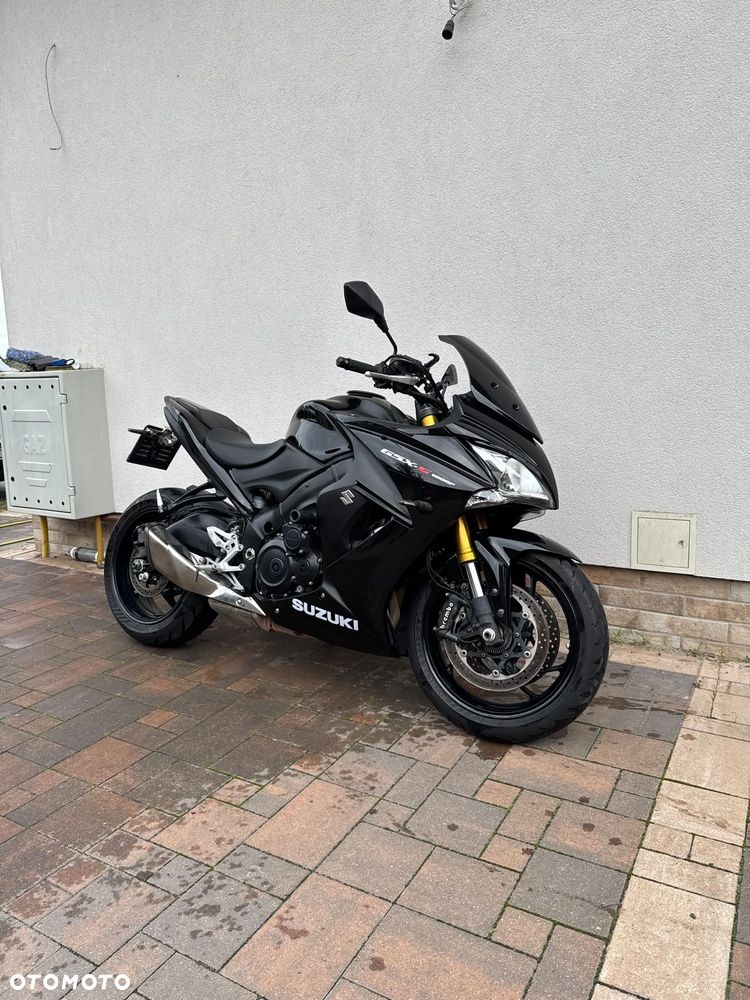 Suzuki GSX 1000 - 1