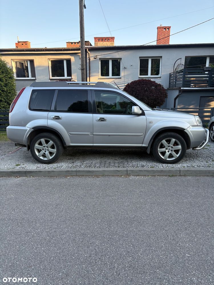 Nissan X-Trail 2.2 dCi 4x4 Columbia - 4