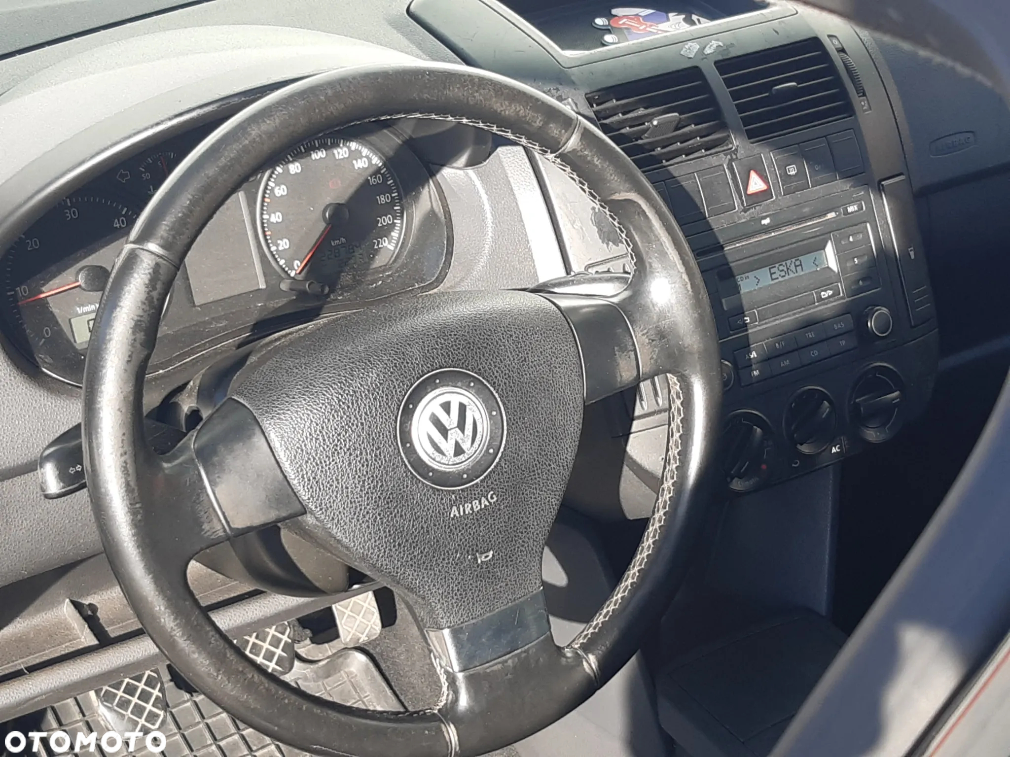 Volkswagen Polo - 11