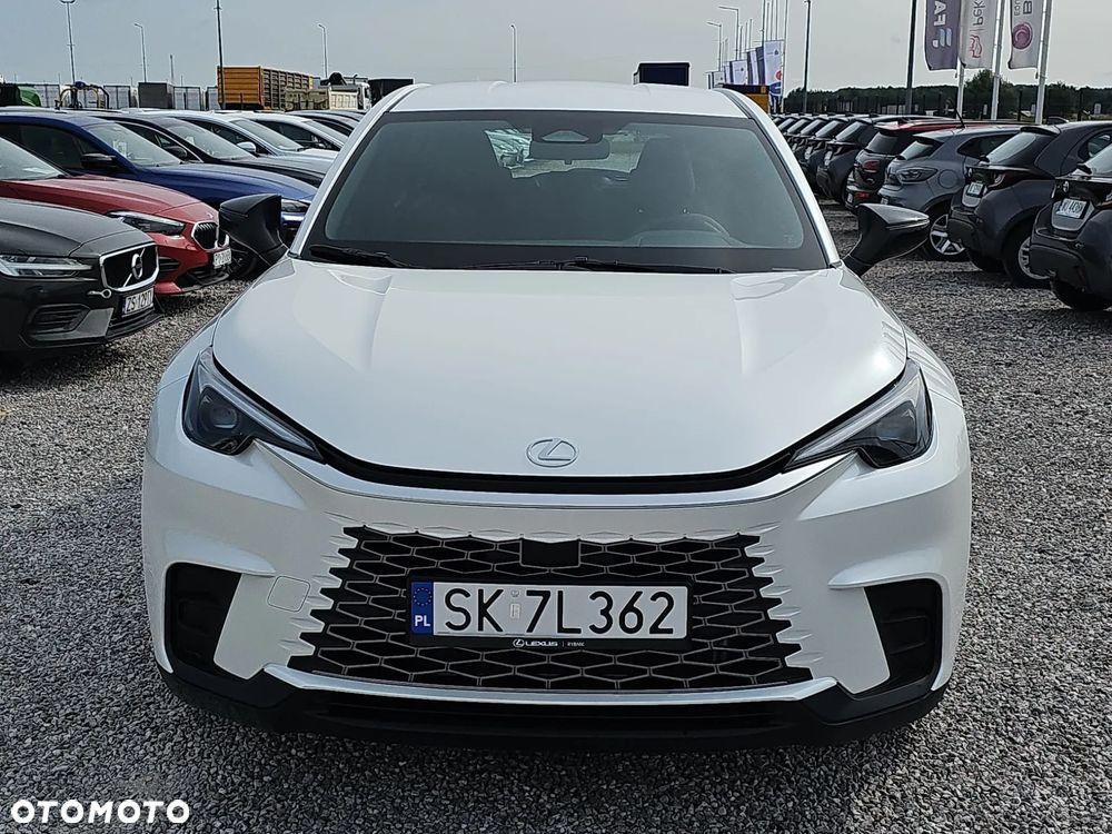 Lexus LBX 1.5 Hybrid - 3