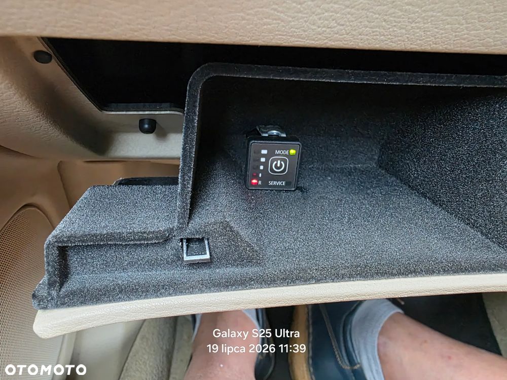 Audi A8 3.7 Quattro - 11