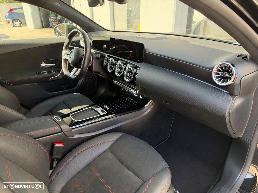 Mercedes-Benz A 180 7G-DCT AMG Line - 17