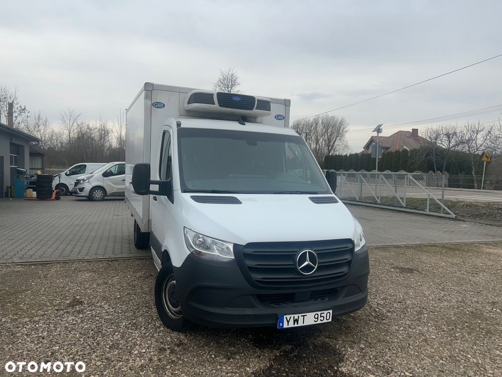 Mercedes-Benz Sprinter - 1