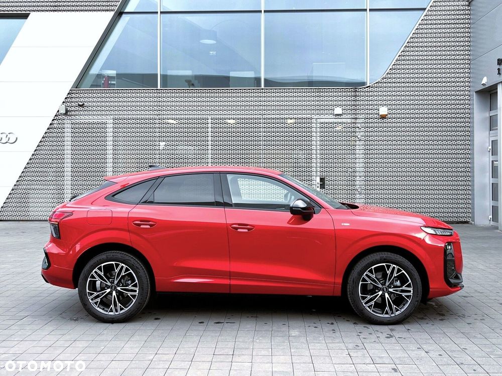 Audi Q3 Sportback - 1