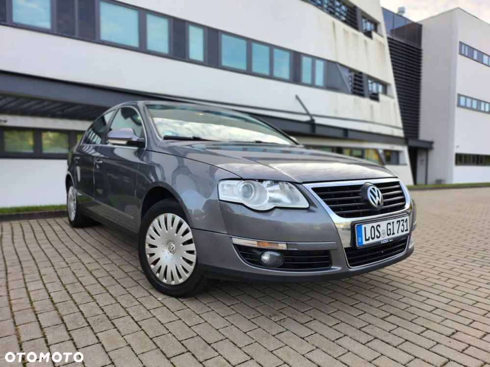 Volkswagen Passat - 2