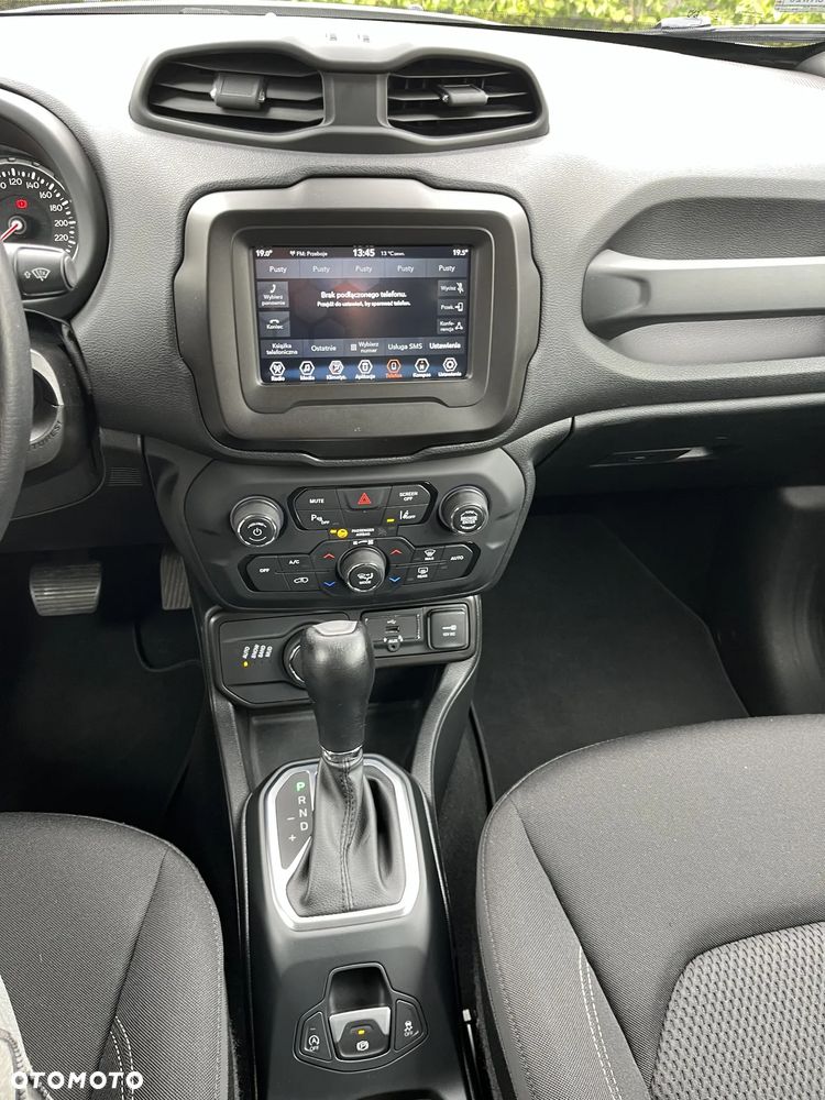 Jeep Renegade - 16