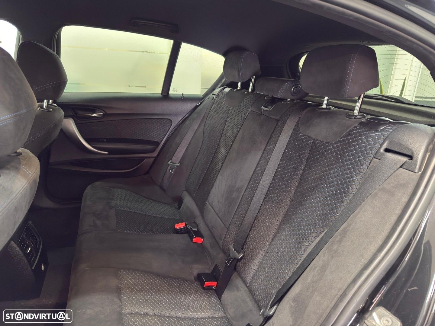 BMW 116 d Pack M Auto - 14