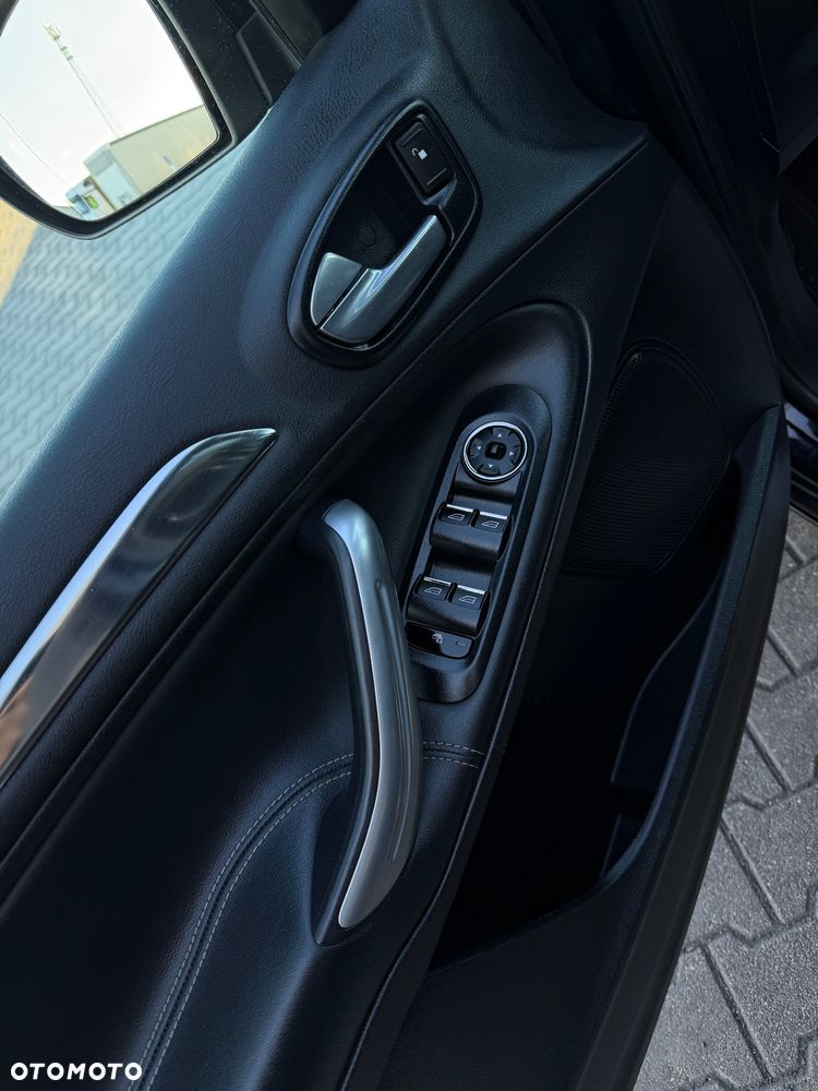 Ford S-Max 2.0 TDCi DPF Titanium X - 11