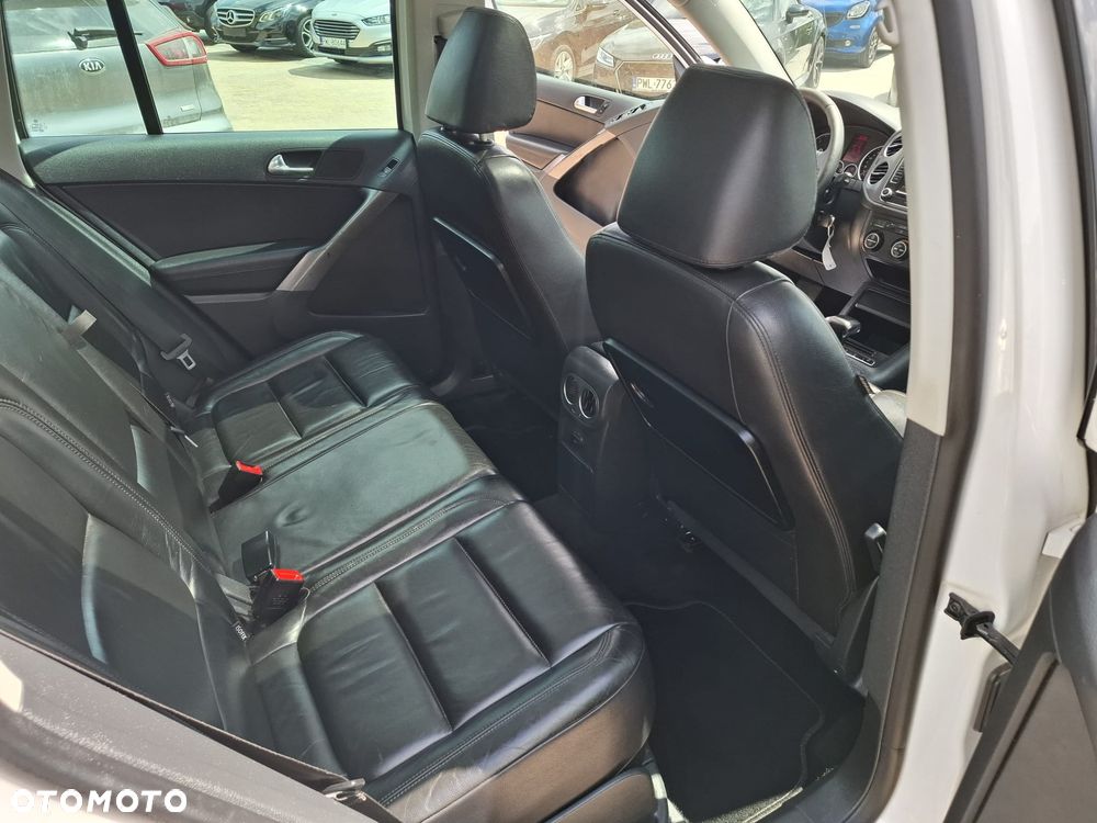 Volkswagen Tiguan - 9