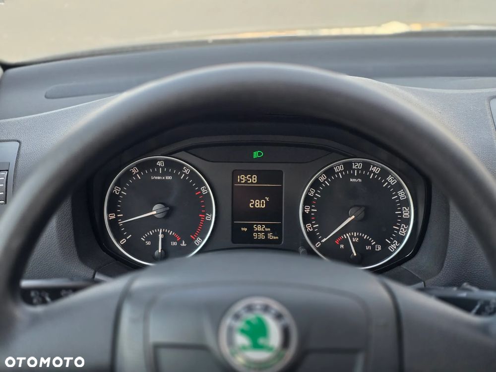 Skoda Octavia 1.4 TSI Ambiente - 24