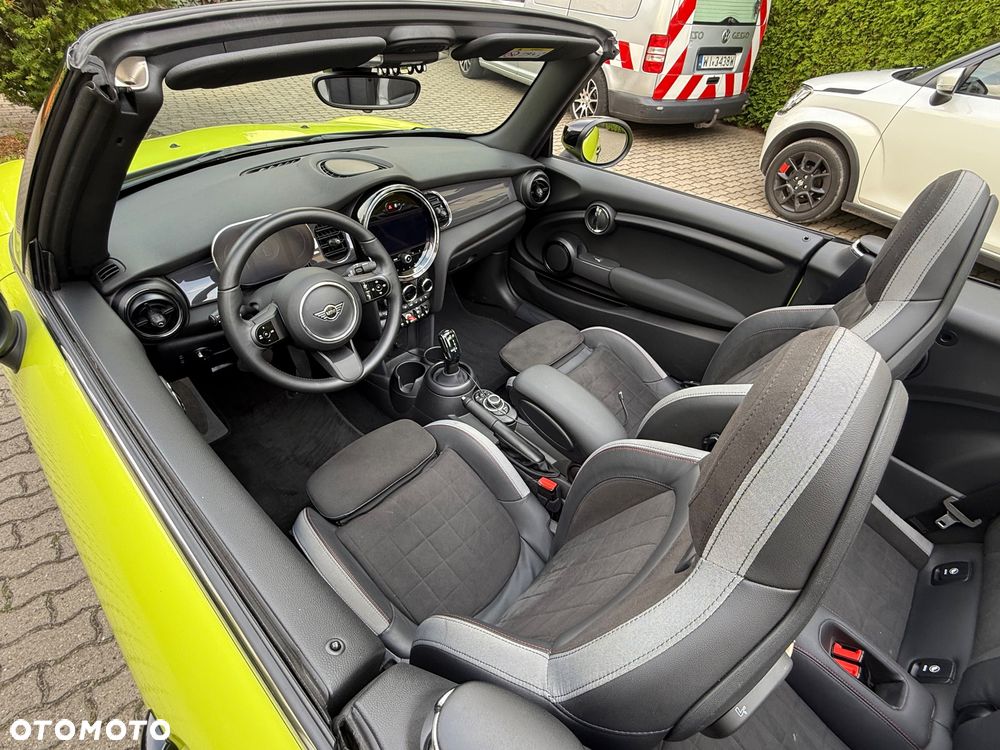 MINI Cooper John Works Trim - 20