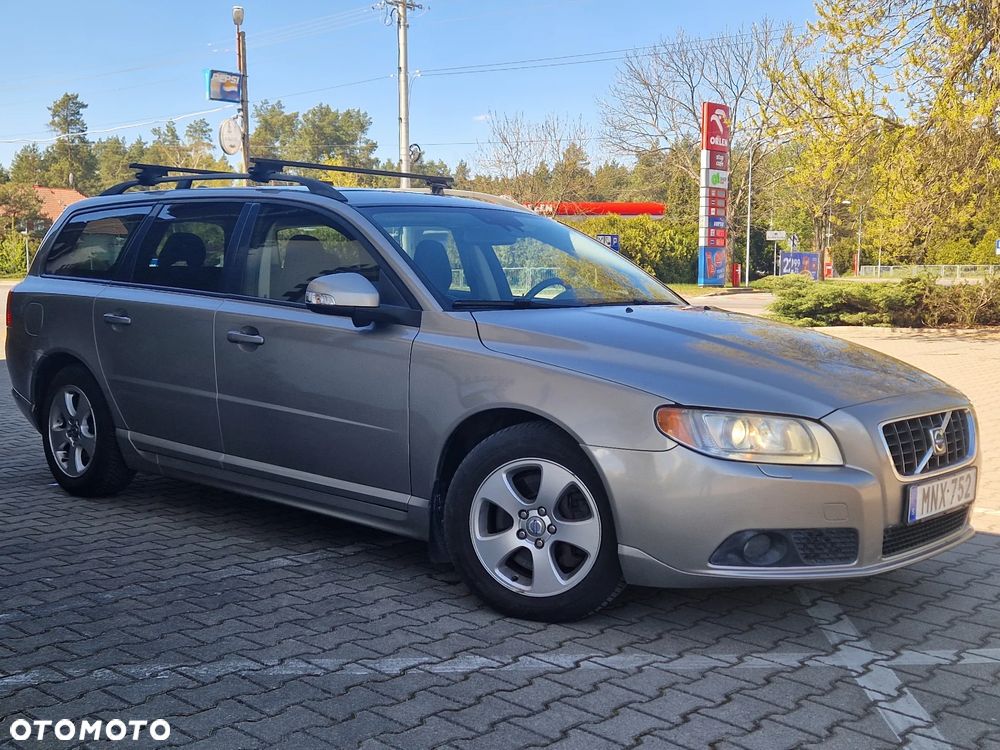 Volvo V70 2.5T Summum