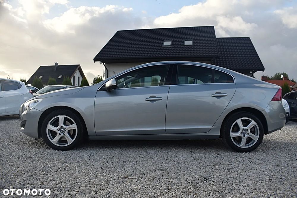 Volvo S60 D3 Geartronic Momentum - 5