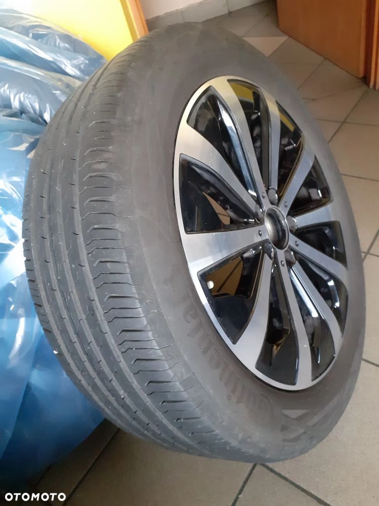 Mercedes-Benz GLA 200 Progressive - 18