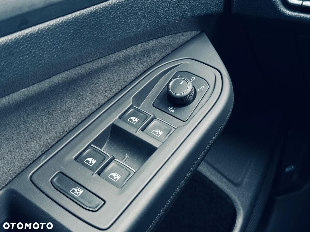 Volkswagen Golf 2.0 TSI Style DSG - 36