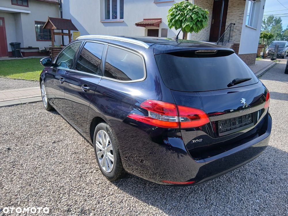 Peugeot 308 - 4