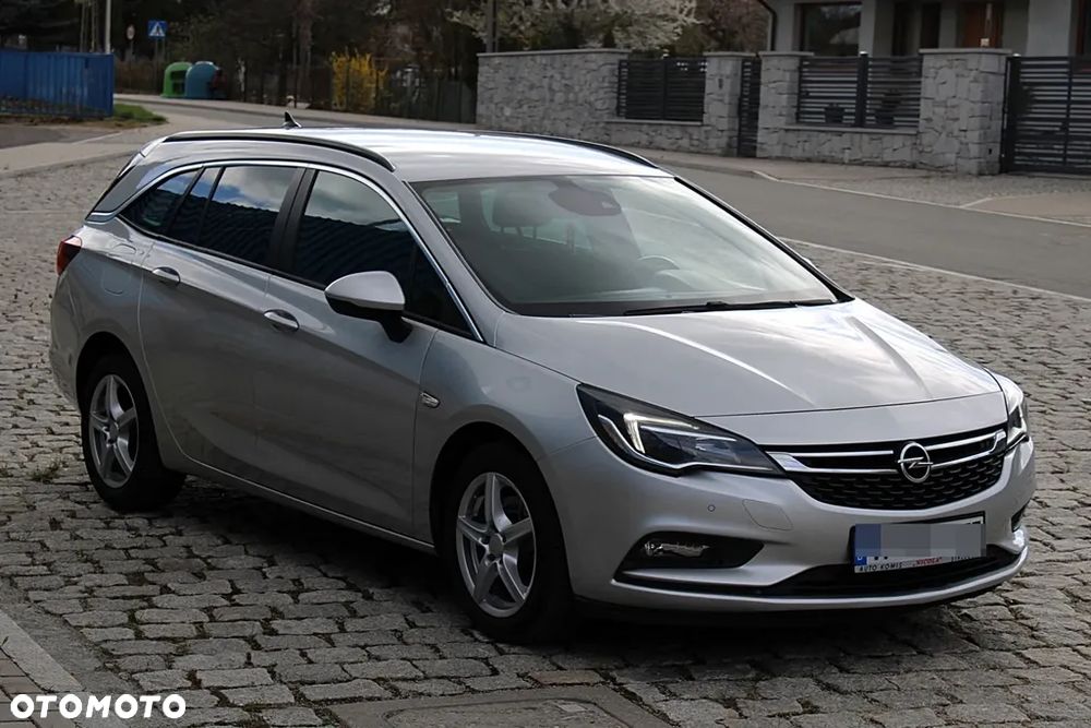 Opel Astra - 2