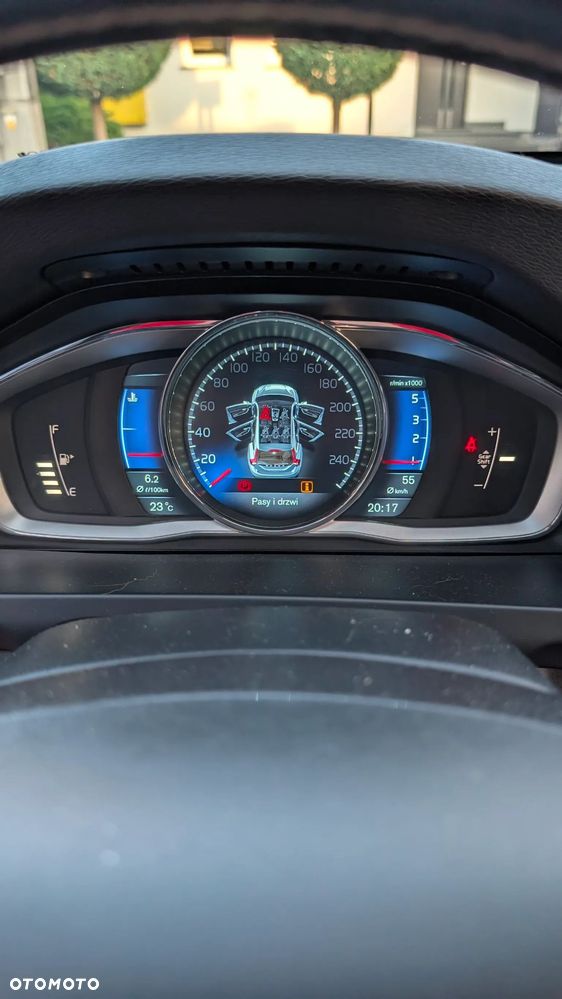 Volvo V60 D4 Drive-E R-Design Kinetic - 37