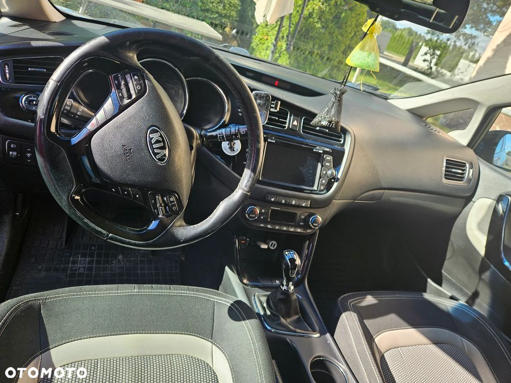 Kia Ceed - 6
