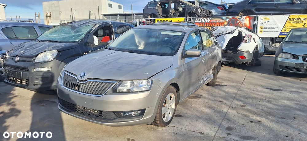 Skoda Rapid z silnikiem 1,0 CHZ i skrzynią manualną 6 biegów lakier kod LF8H części