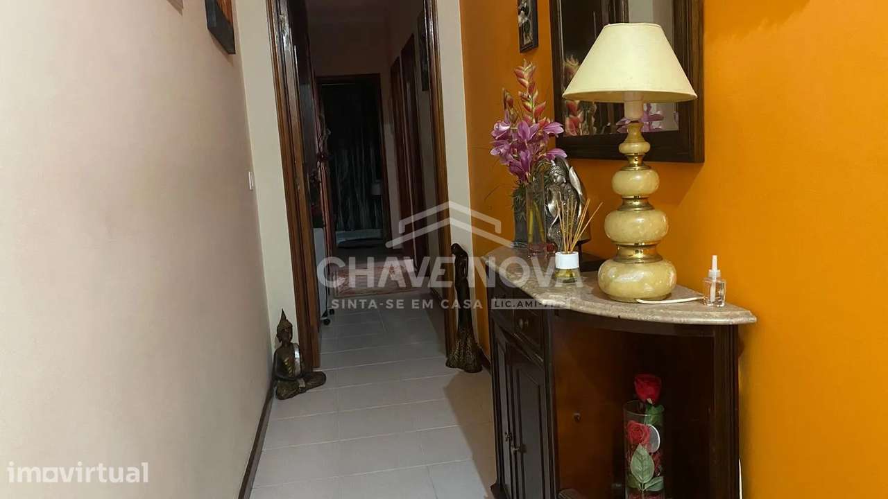 Apartamento T2 virado Poente c/lugar de garagem - Grande imagem: 5/9