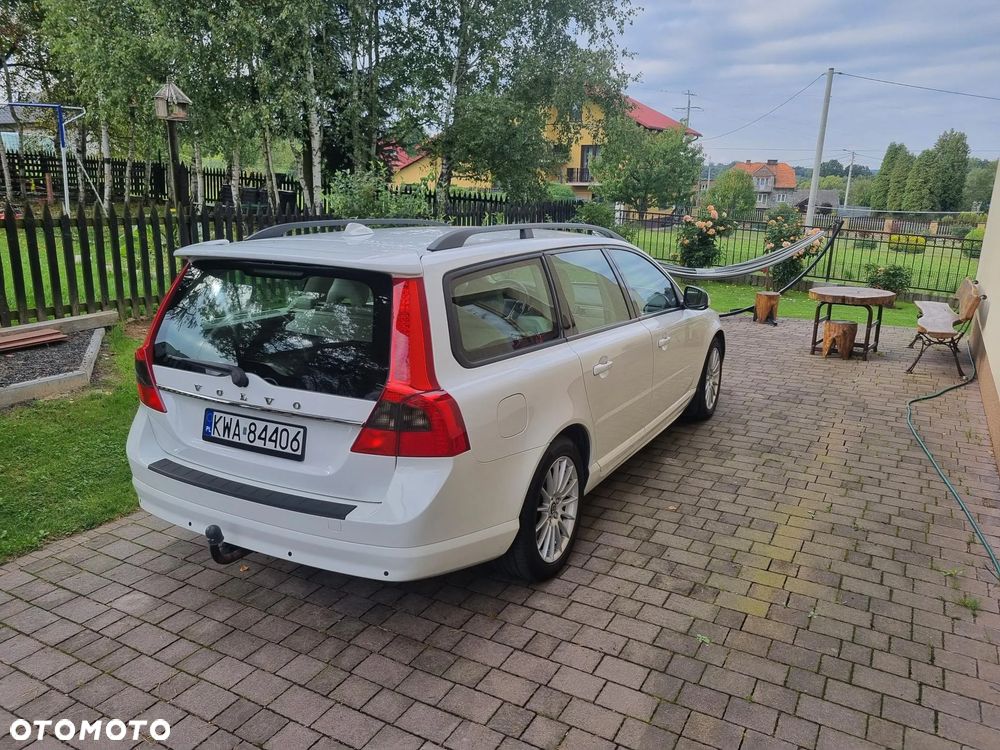 Volvo V70 2.0 Momentum - 5