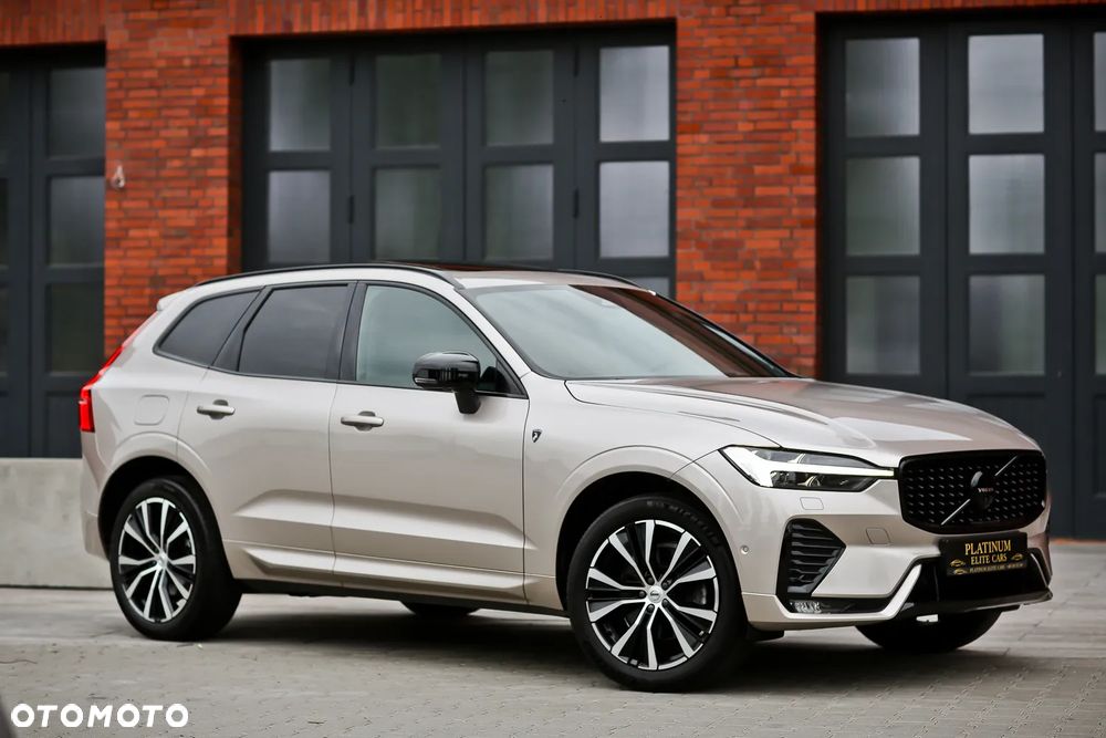 Volvo XC 60 B4 D AWD Ultimate Dark - 4