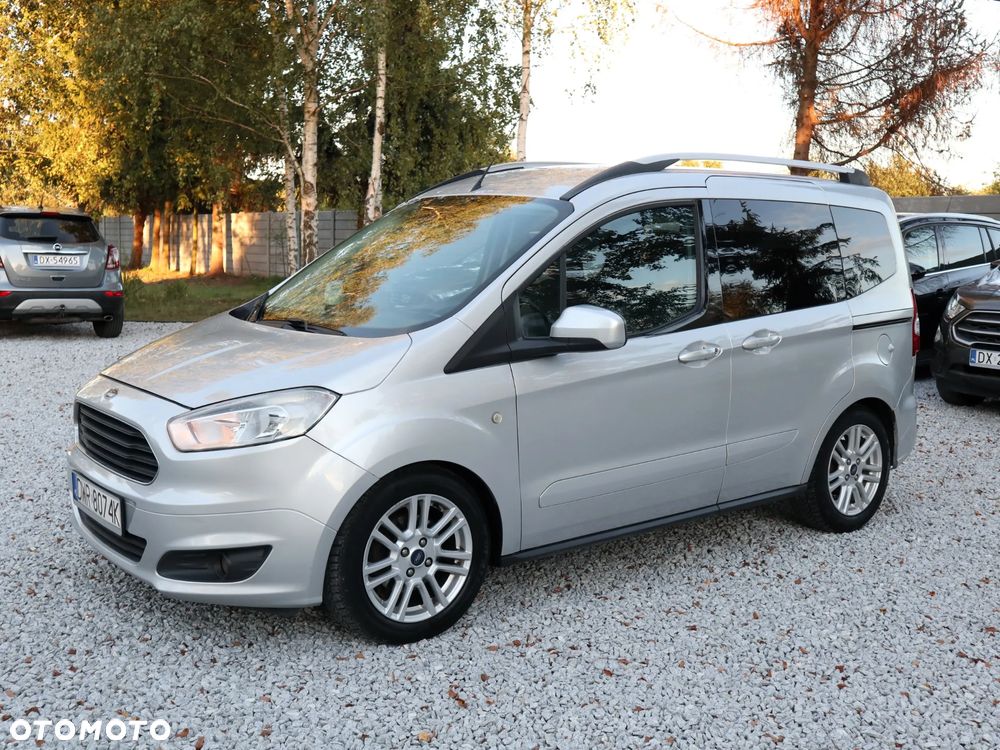 Ford Tourneo Courier 1.5 TDCi Titanium - 3