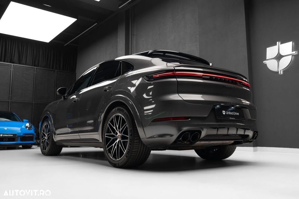 Porsche Cayenne Coupe S E-Hybrid Tiptronic S - 39