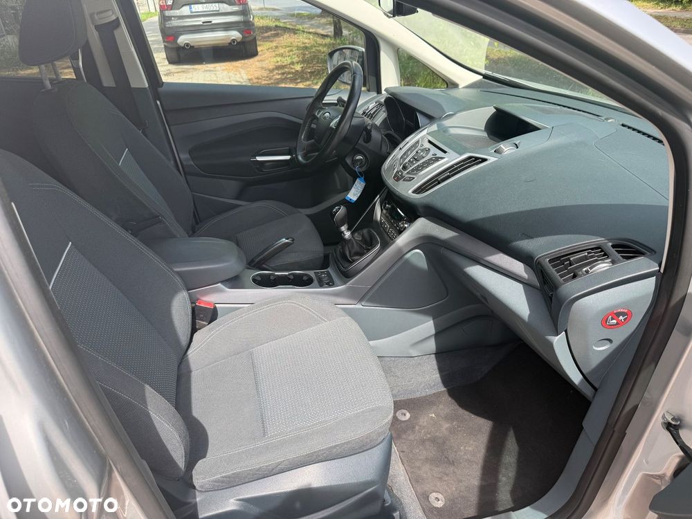 Ford Grand C-MAX - 8