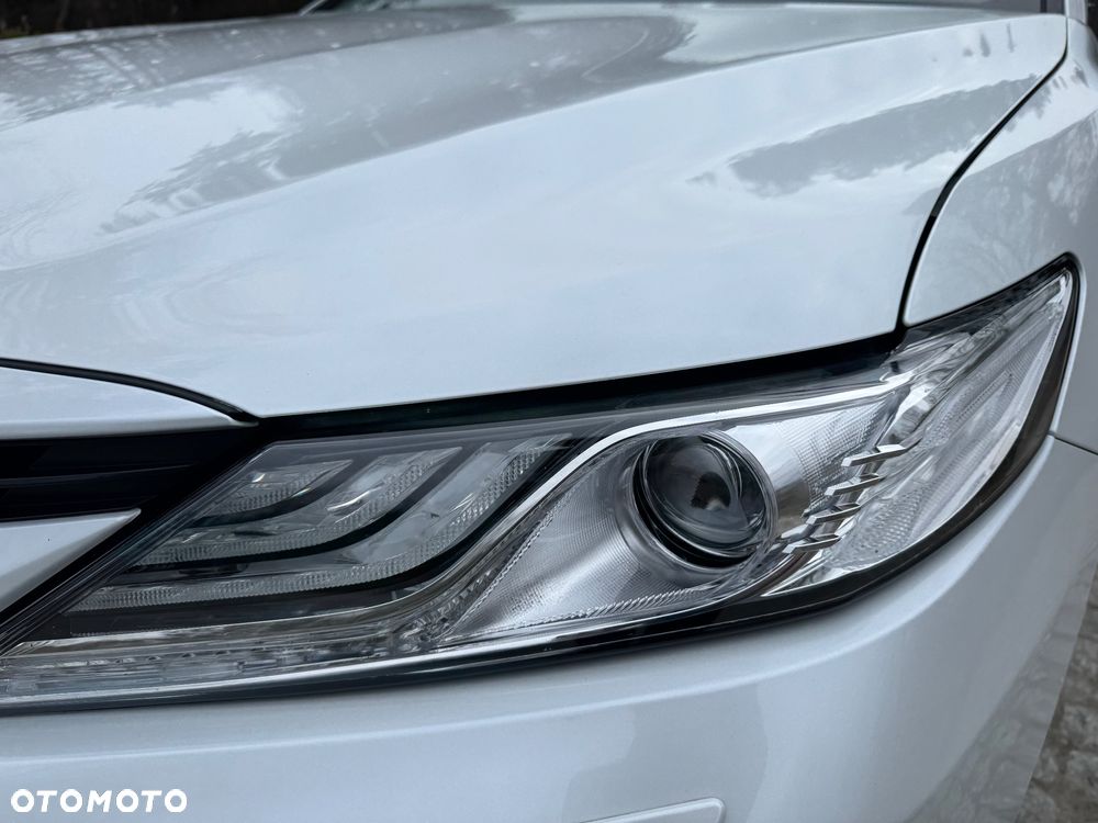 Toyota Camry 2.5 Hybrid Executive CVT - 7