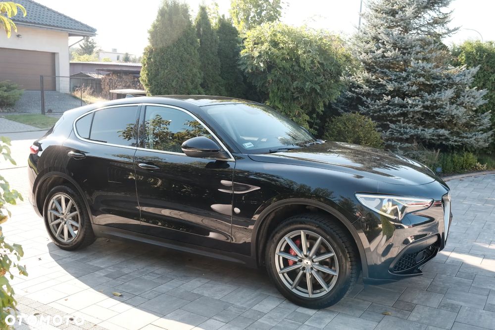 Alfa Romeo Stelvio 2017 photo 3