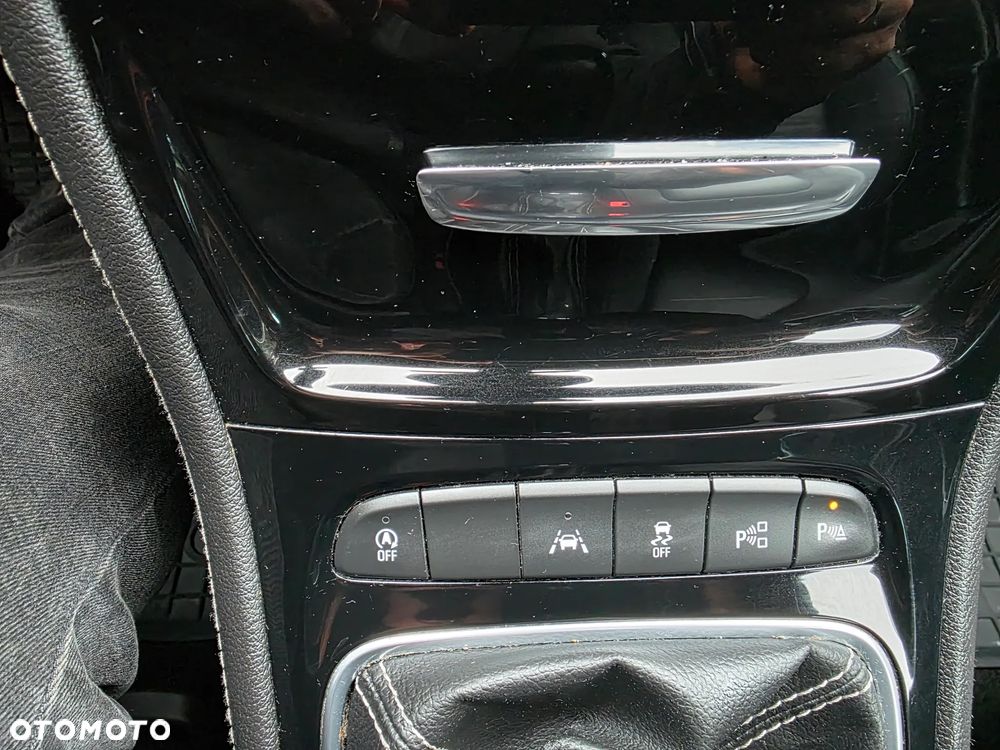 Opel Astra 1.6 D Start/Stop Innovation - 27