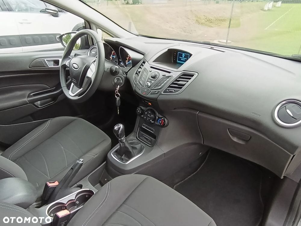 Ford Fiesta 1.0 Ambiente - 19