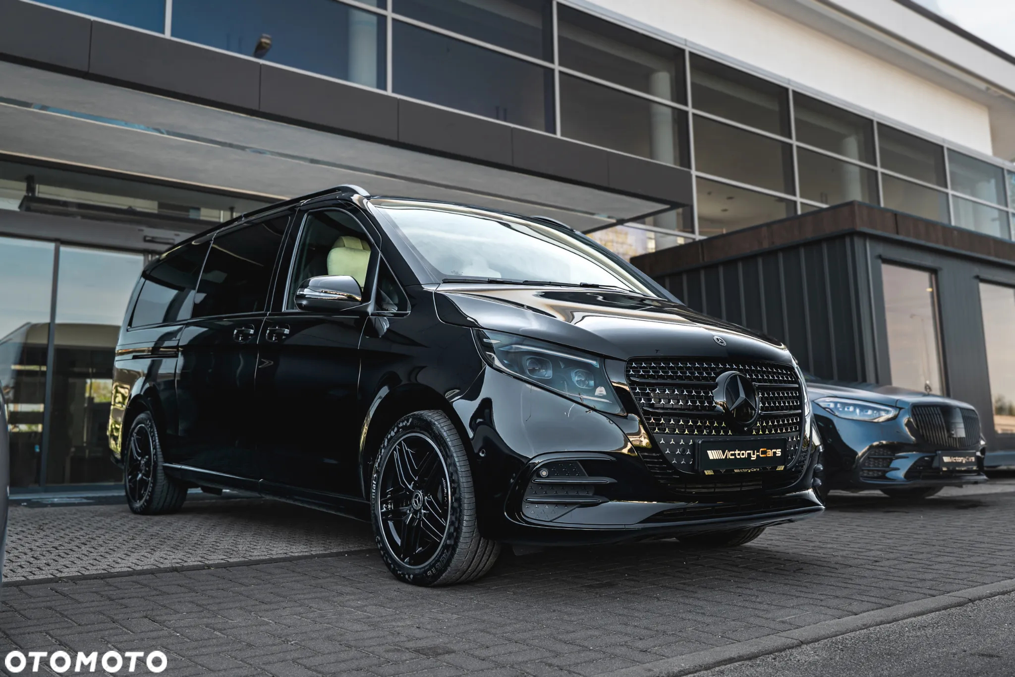 Mercedes-Benz Klasa V 300 d 4-Matic 9G-Tronic Exclusive (ekstra d³) - 11